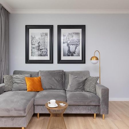 Stylish Atol Apartment With Free Parking In The Heart Of Gdansk By Noclegi Renters Bagian luar foto