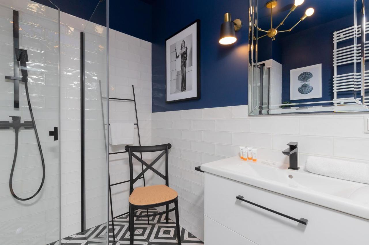 Stylish Atol Apartment With Free Parking In The Heart Of Gdansk By Noclegi Renters Bagian luar foto